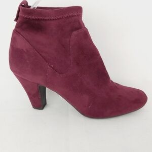 BCBG burgundy booties ankle boots